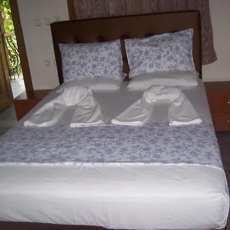 Sirines Studios * Prínos